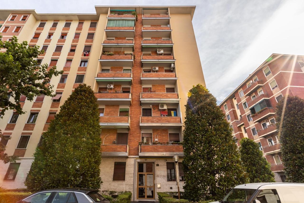 Rosselli 13 Milan Apartment מראה חיצוני תמונה