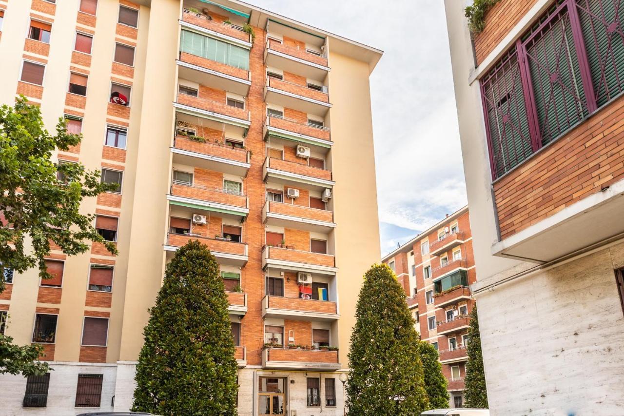 Rosselli 13 Milan Apartment מראה חיצוני תמונה